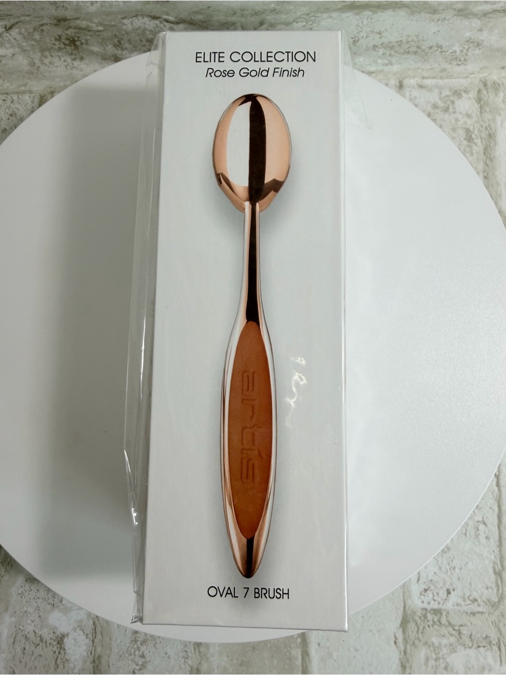 Artis Oval 7 Elite Collection Makeup Brush in Rose Gold Finish